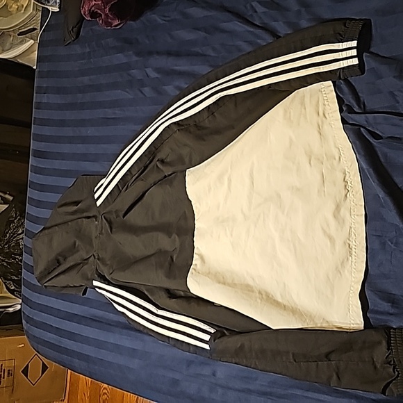 Adidas hoodie & adidas windbreaker both Size Medium. - Picture 8 of 8